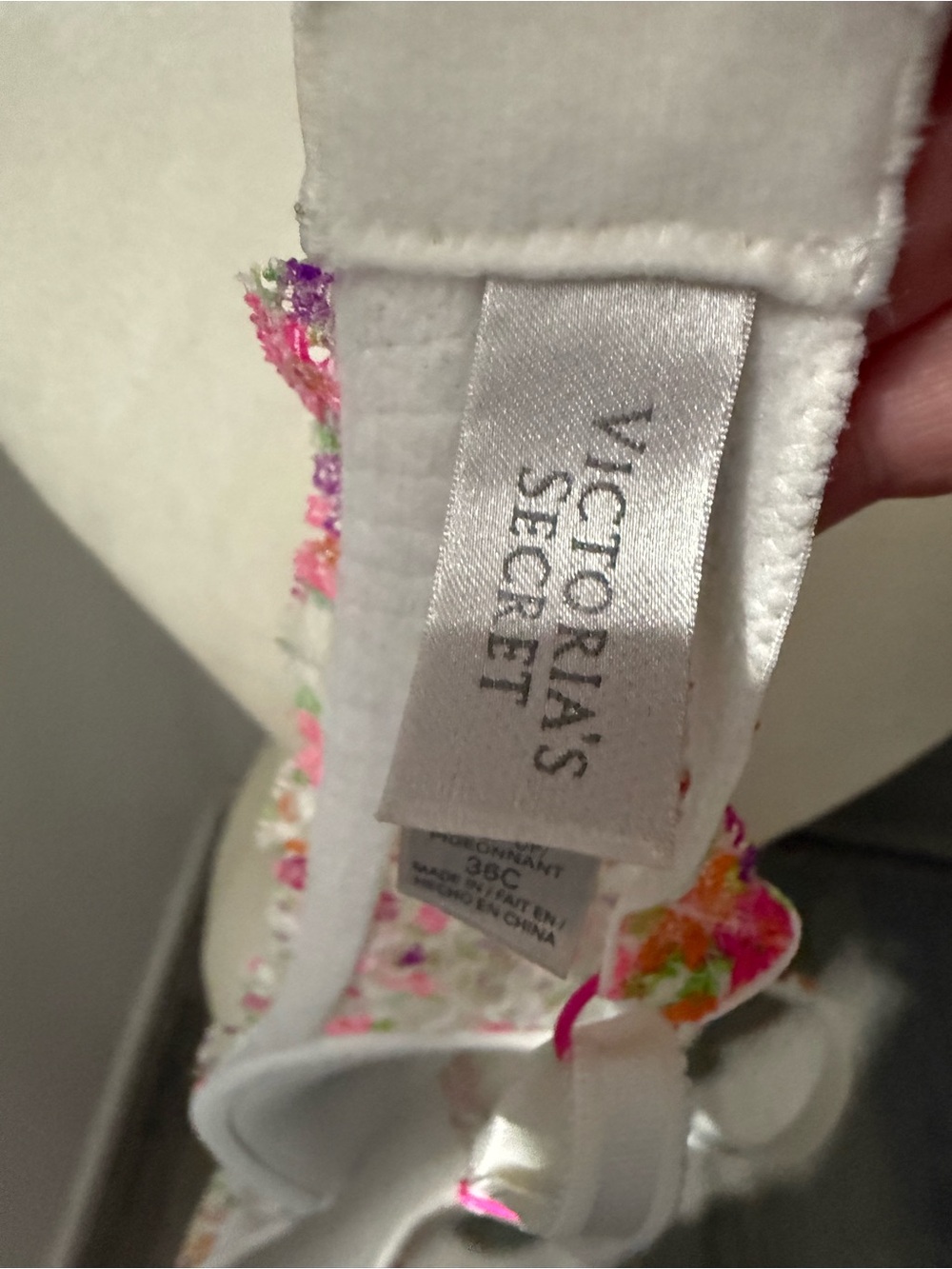 VICTORIA’S SECRET Dream Angels Bra Push Up 36C - Picture 11 of 13